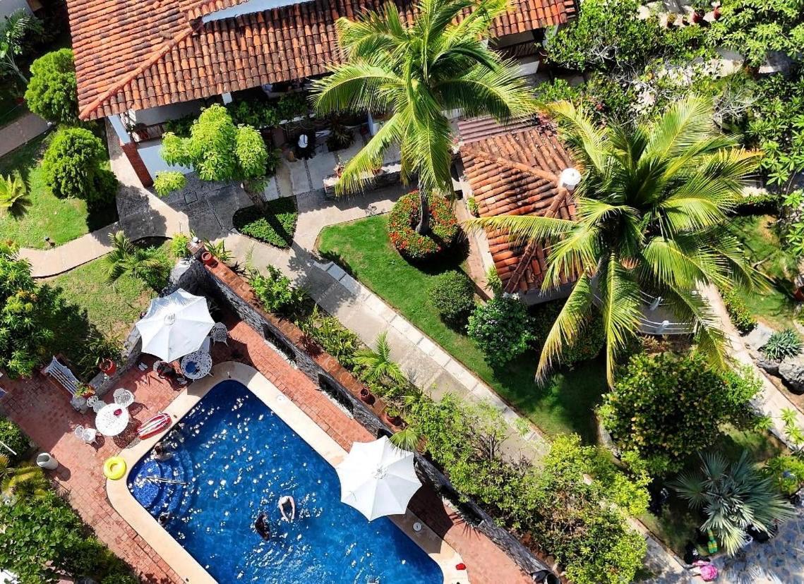 Hotel Villas Ema ซีฮัวตาเนโค ภายนอก รูปภาพ