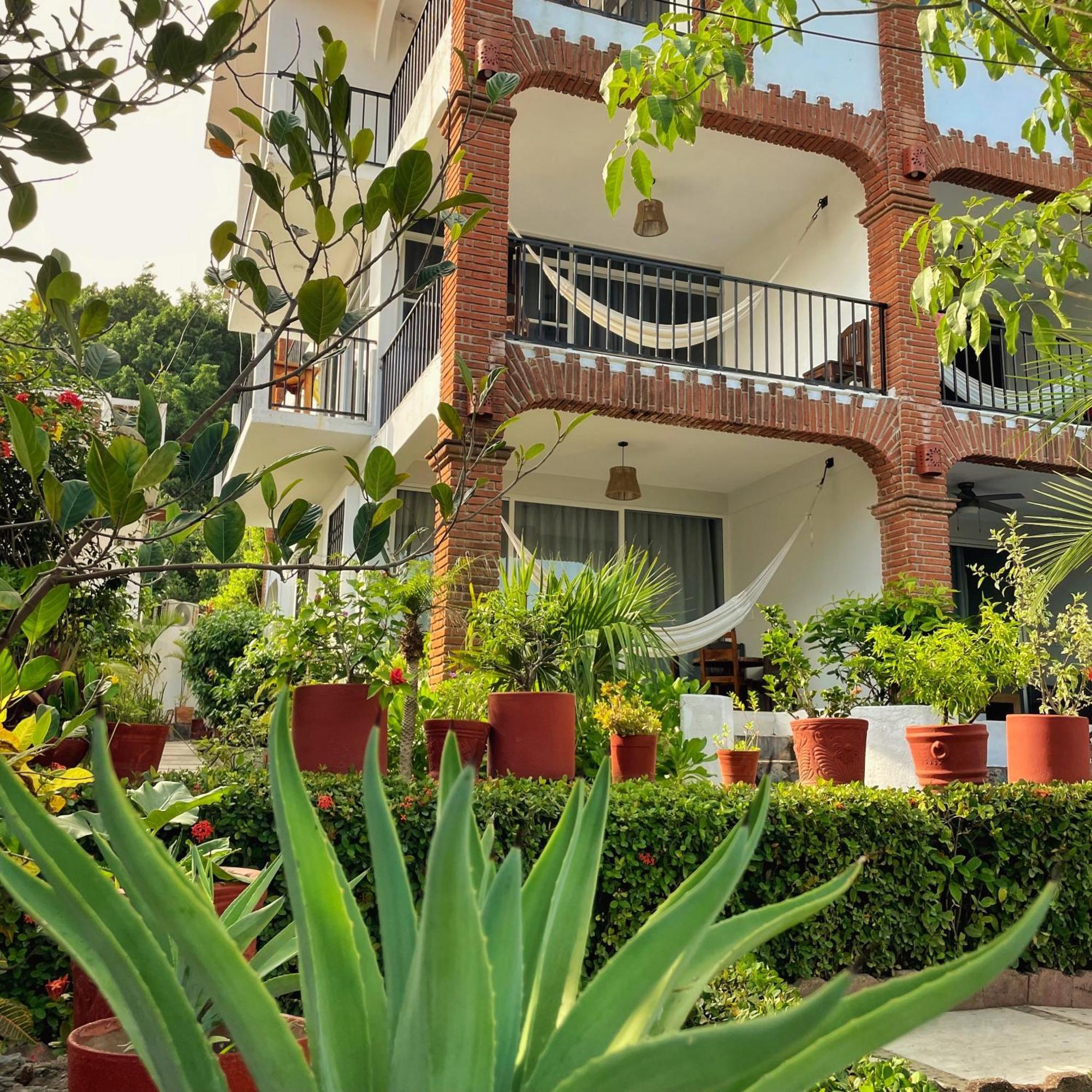 Hotel Villas Ema ซีฮัวตาเนโค ภายนอก รูปภาพ