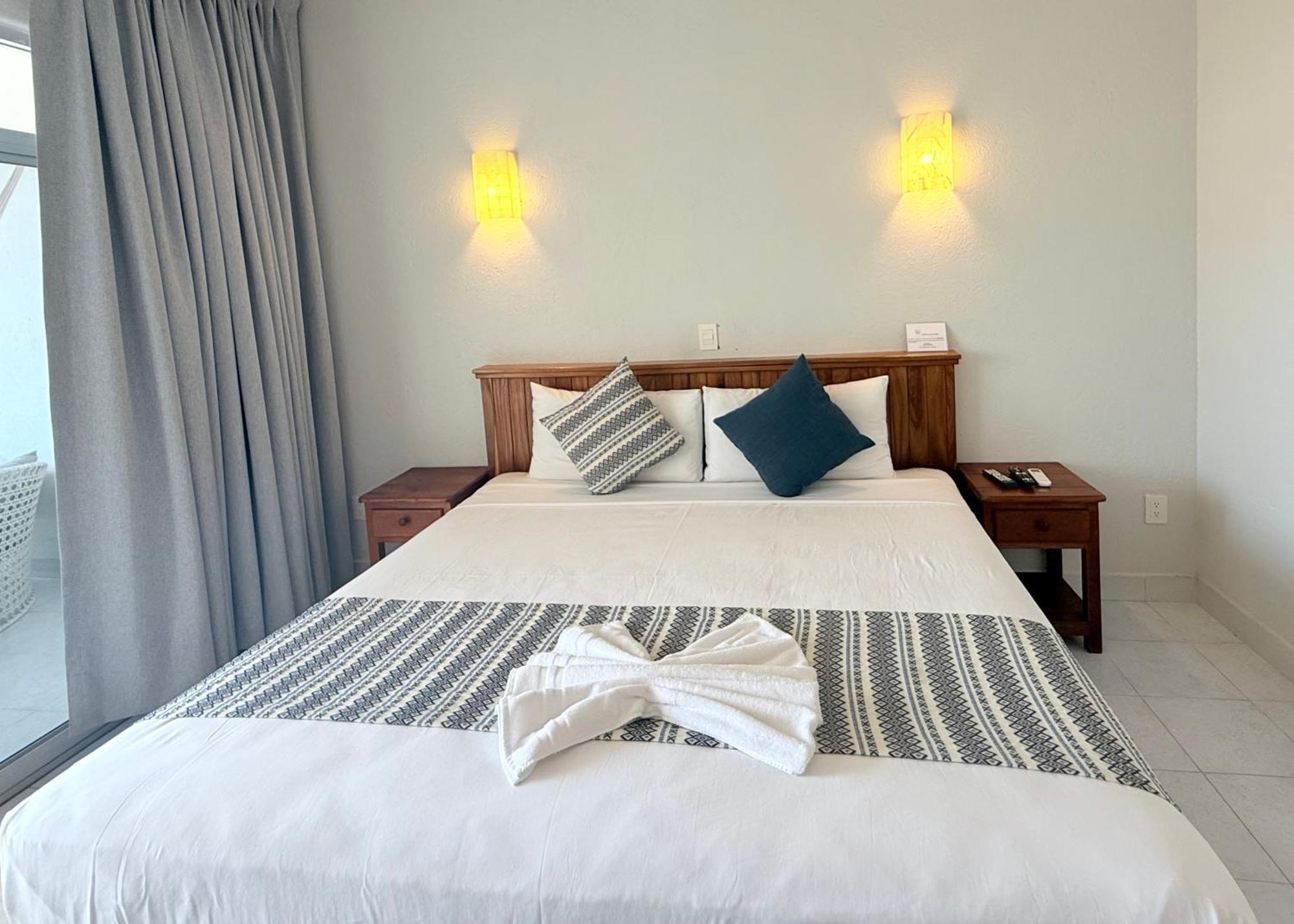 Hotel Villas Ema ซีฮัวตาเนโค ภายนอก รูปภาพ