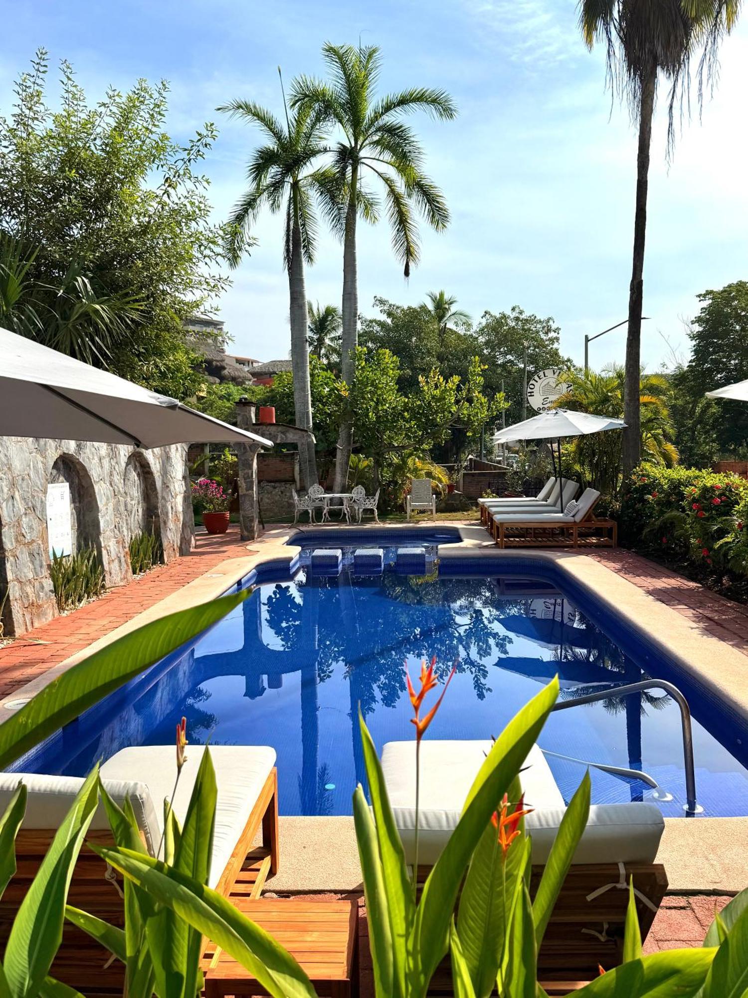 Hotel Villas Ema ซีฮัวตาเนโค ภายนอก รูปภาพ